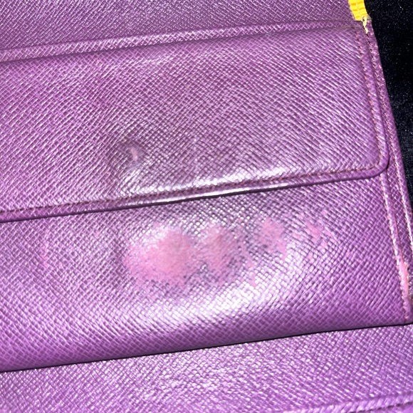 Louis Vuitton epi leather wallet - Picture 8 of 12